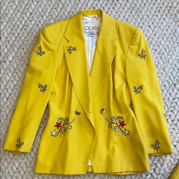 Vintage Laurèl by Escada Skirt Suit - Picture 4 of 5